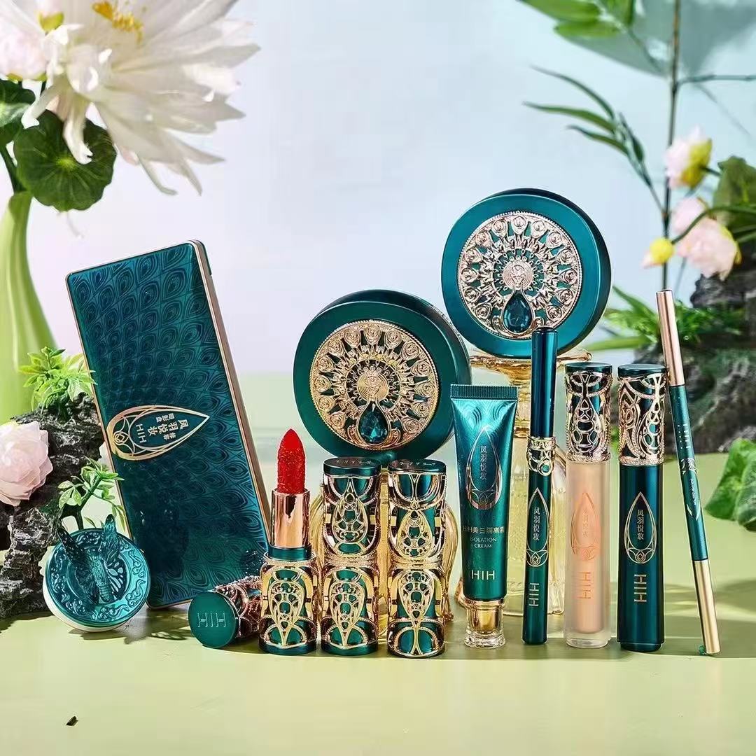 HIH 24‑Pcs Chinese Peacock Embossed Makeup Gift Set, Full Face Cosmetic Kit with Lipstick, Eyeshadow, Cushion BB & Makeup Brushes, Luxury Holiday Gift for Women