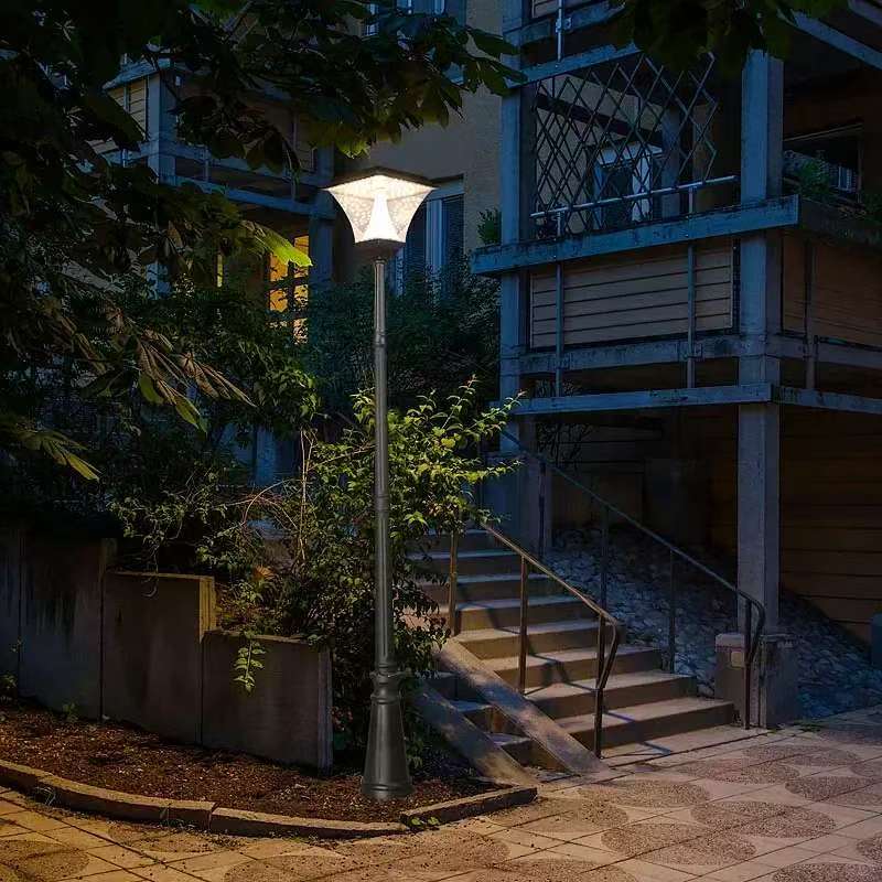 Modern Villa Solar Garden Post Light LED Outdoor Solar Path Lamp Single & Double Head Waterproof Courtyard Street Light For Villa Park Resort Wholesale