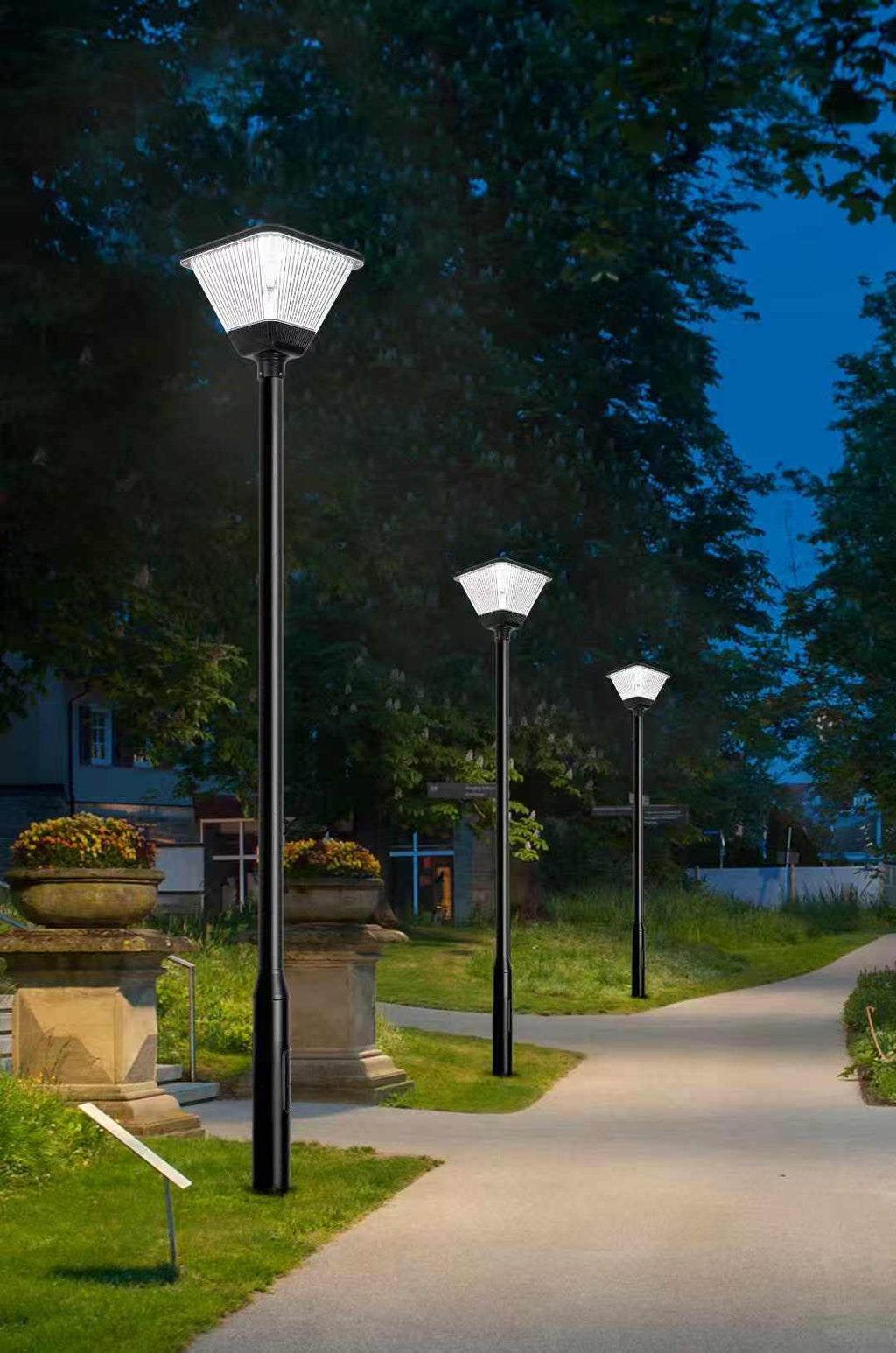 Modern Villa Solar Garden Post Light LED Outdoor Solar Path Lamp Single & Double Head Waterproof Courtyard Street Light For Villa Park Resort Wholesale